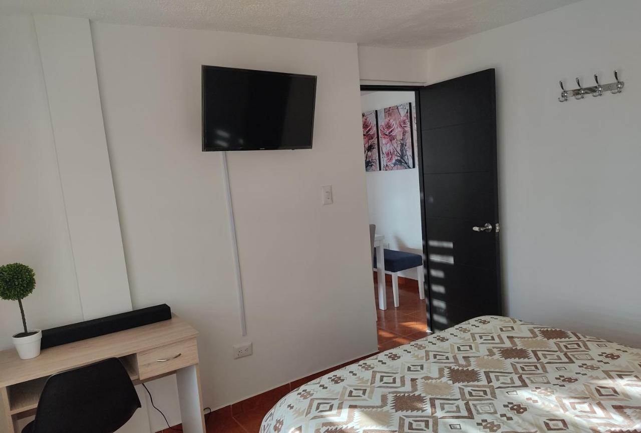 Casa Avila - Apartamento Amoblado 1 - Villa Alsacia 보고타 외부 사진